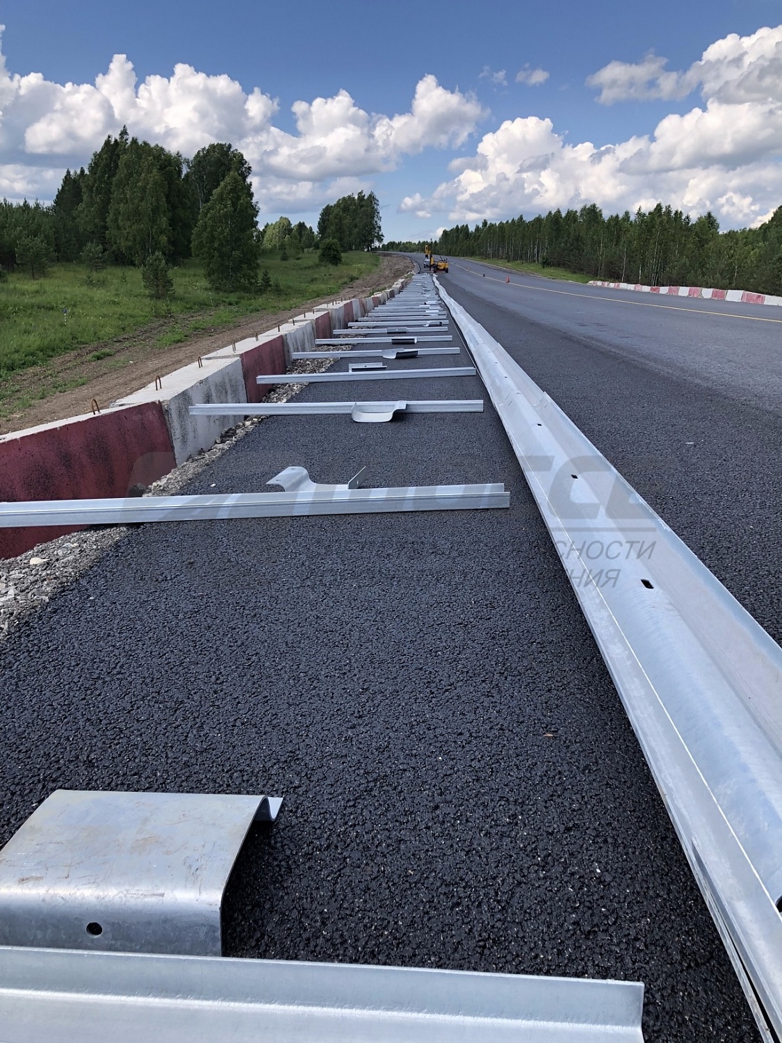 Дорожные ограждения барьерного типа - установка по России
